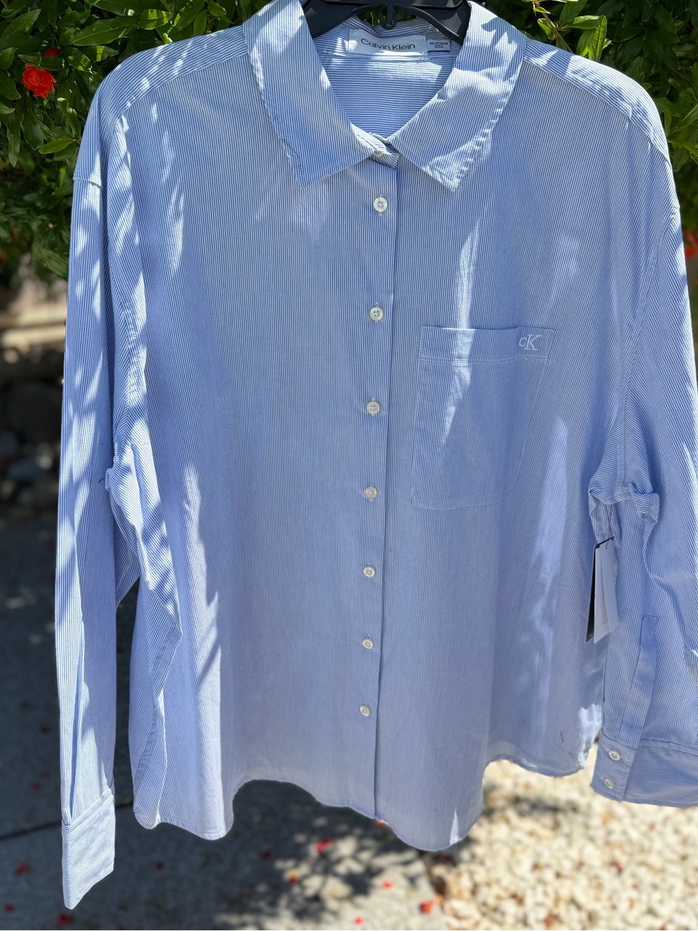 NWT Calvin Klein men’s full sleeves dressy tshirt strip pattern white blue NEW